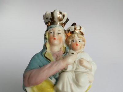 Porcelánová figurální kropenka